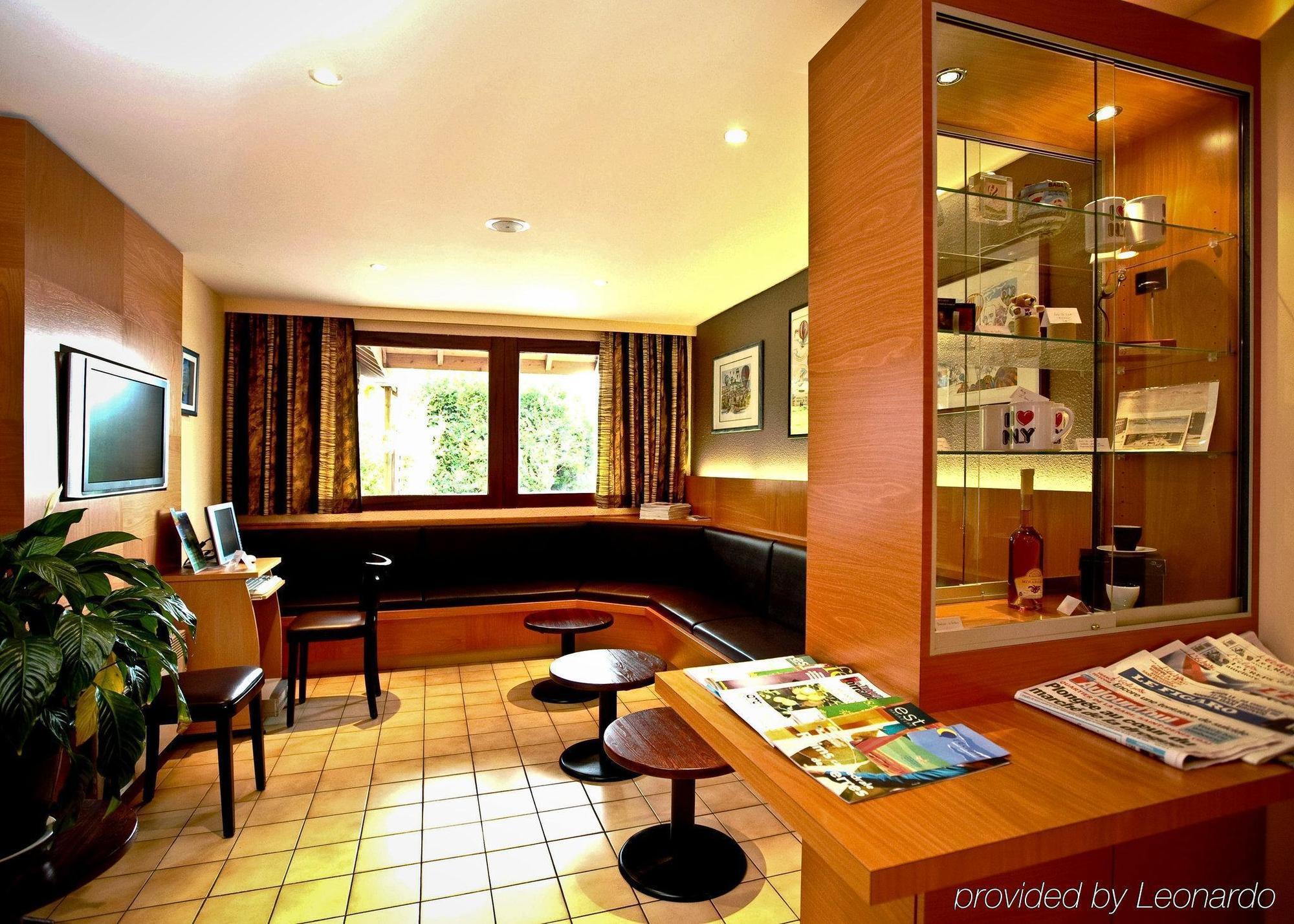 Brit Hotel L'Eclipse Nancy Heillecourt Bagian luar foto